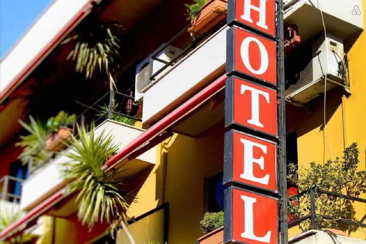 Lugano Hotel Tiranë Eksteriør bilde