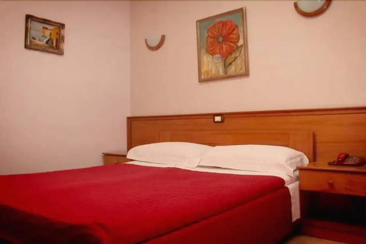 Lugano Hotel Tiranë Eksteriør bilde