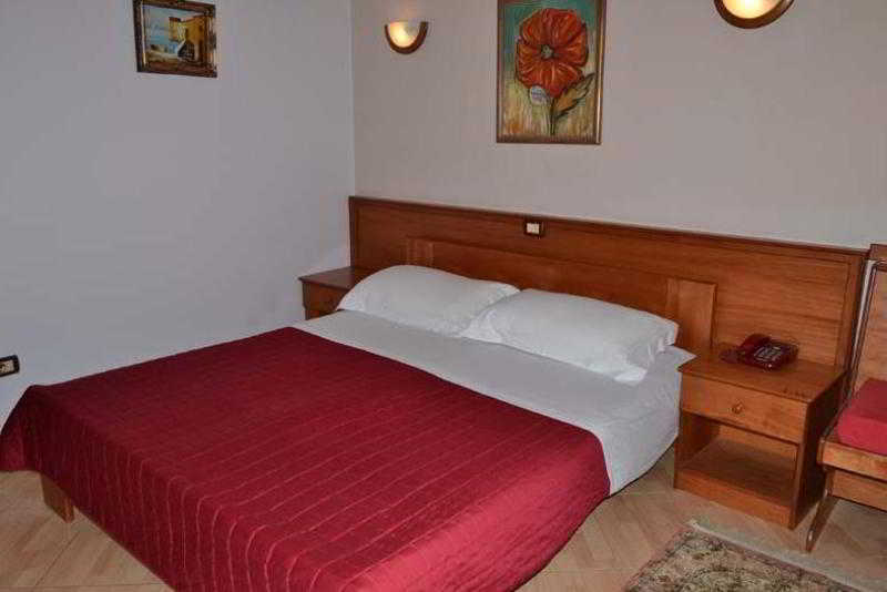 Lugano Hotel Tiranë Eksteriør bilde