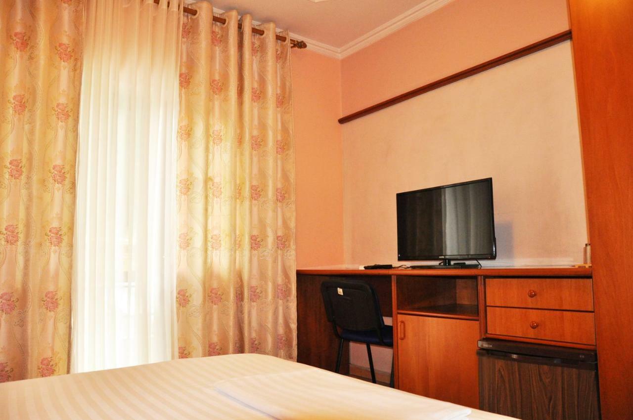 Lugano Hotel Tiranë Eksteriør bilde
